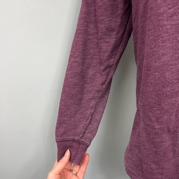 VS Maroon Over Sized Long‎ Sleeve - Picture 6 of 12